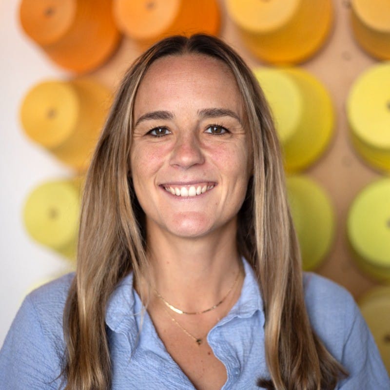 Holly Richardson headshot